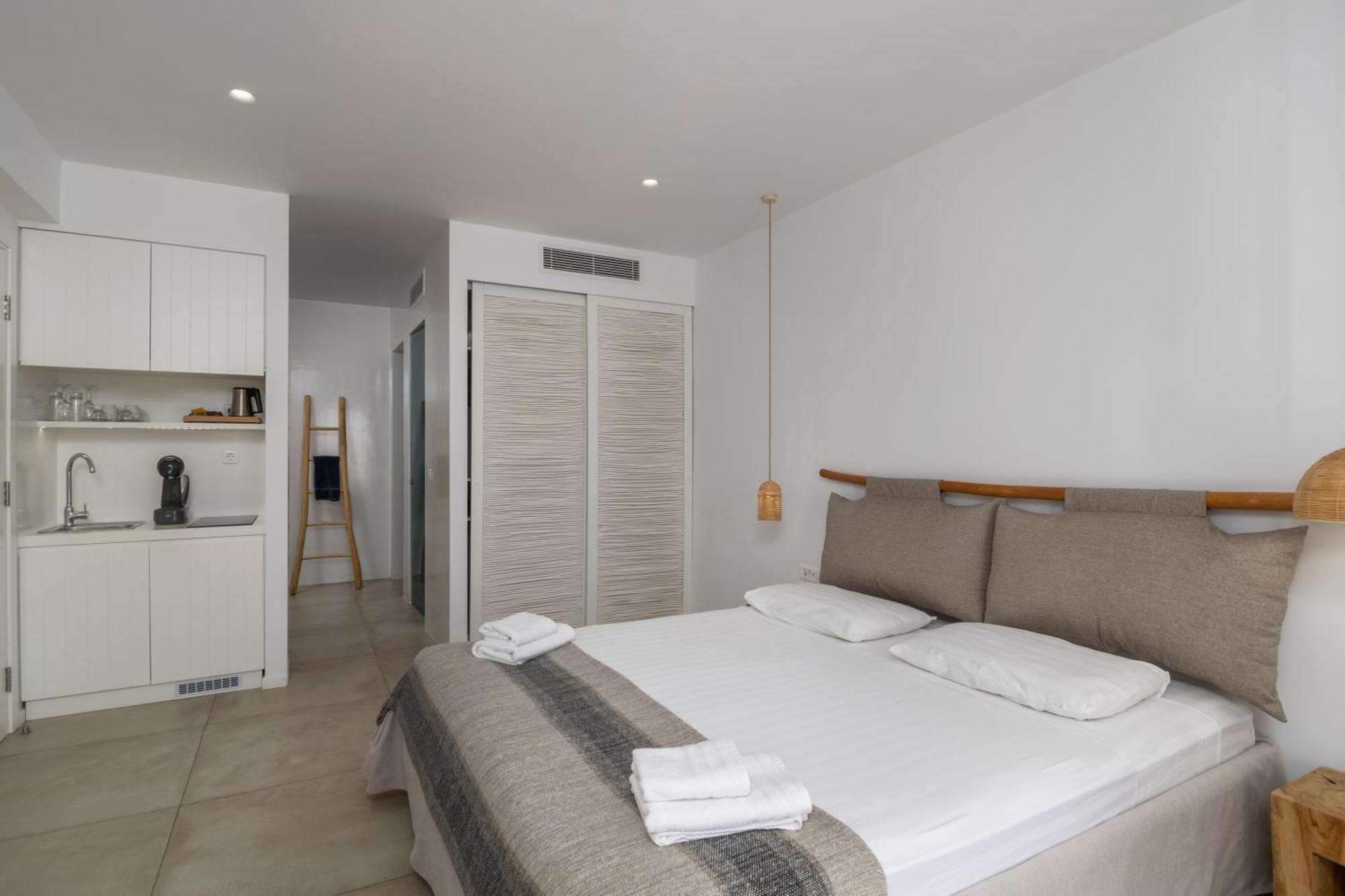 Arco Solium Suites Adamantas  Exterior foto